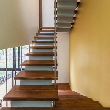 Villa Foresta By Stayvista With Modern Decor, Swimming Pool & Expansive Lawn For A Perfect Escape Lonavala Exteriör bild