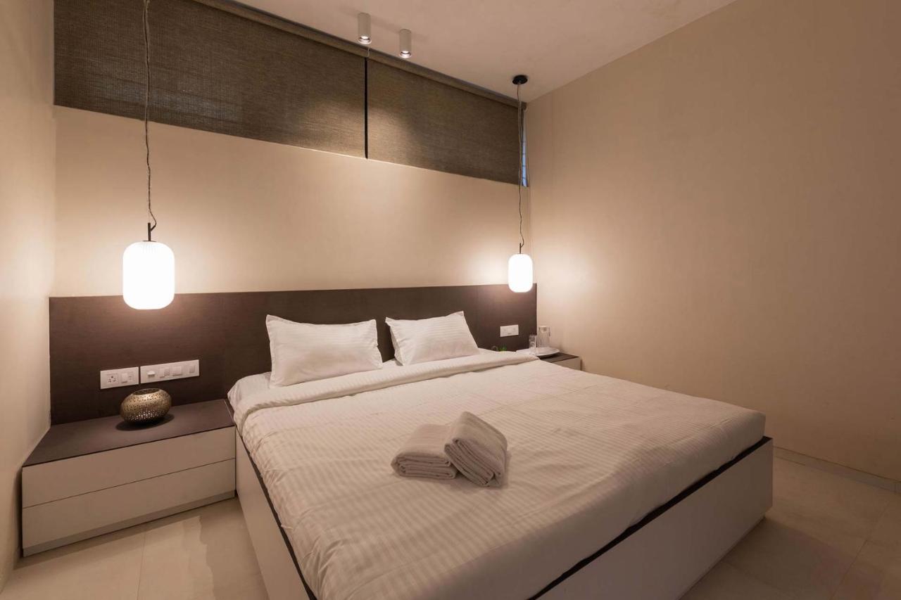 Villa Foresta By Stayvista With Modern Decor, Swimming Pool & Expansive Lawn For A Perfect Escape Lonavala Exteriör bild